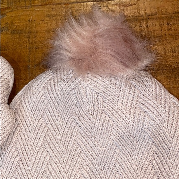 LAST SET: Lululemon Sherpa Weave Beanie Hat & Mittens - Picture 9 of 16